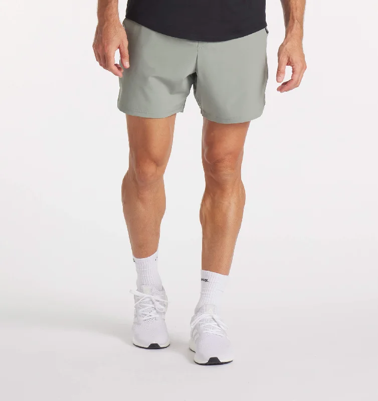 Stride Short [5.5"] Sophisticated Men's 