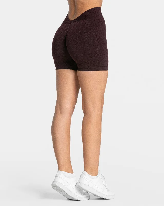 Essence V-Back Covert Scrunch Short "Merlot" Vacation