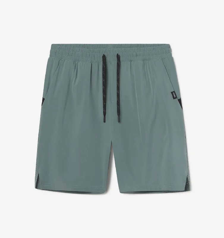 Stride Short [7.5"] Stylish Men's Tropical 